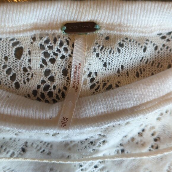 Free People Ivory Not Cold in This Pullover Top Womens XS Lace Semi Sheer Boho - Picture 5 of 7